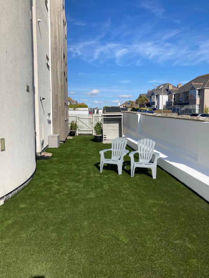 Beautiful 3 Bedroom Apartment By The Sea Ньюки Экстерьер фото