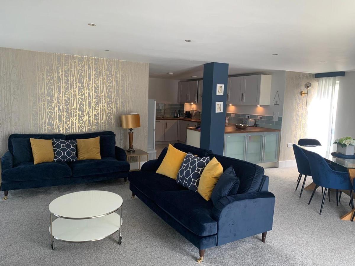 Beautiful 3 Bedroom Apartment By The Sea Ньюки Экстерьер фото