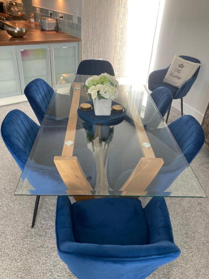 Beautiful 3 Bedroom Apartment By The Sea Ньюки Экстерьер фото